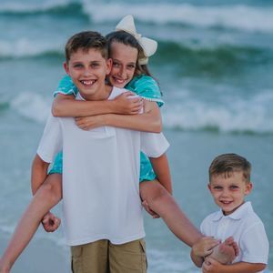 Meet your Posher, Hope